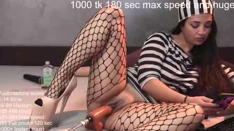 sugar_skin online show from October 17, 2025, 9:01 am