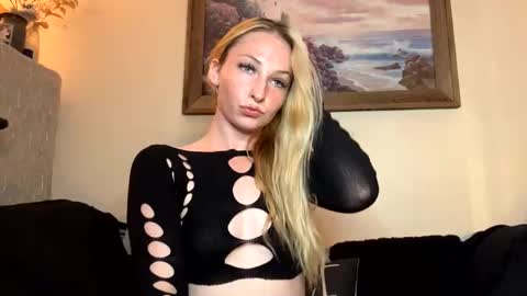 sugarrushxoxo online show from March 29, 2026, 1:38 am