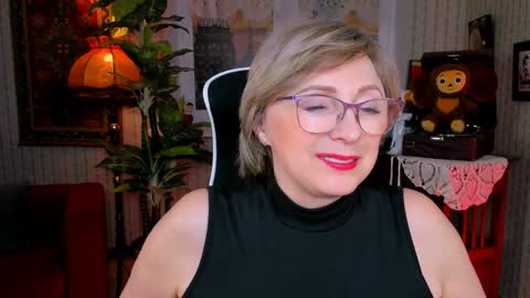 Vivien online show from January 8, 2025, 3:17 pm