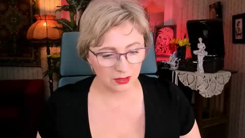 Vivien online show from February 20, 2025, 1:08 pm