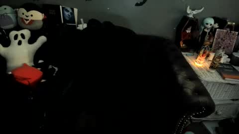 Sugary online show from November 16, 2025, 4:56 pm