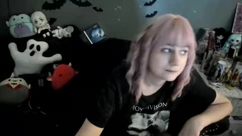 Sugary online show from December 22, 2025, 5:15 am