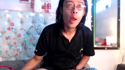 suggabrown_ online show from January 18, 2025, 6:32 pm