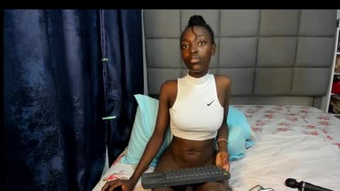 suhaila_suu online show from January 8, 2025, 12:17 am