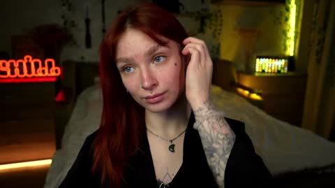 Snapshot of suk_ki chatting on December 11, 2024, 7:09 am Lika ginger  Jessy blond   online show from December 11, 2024, 7:09 am