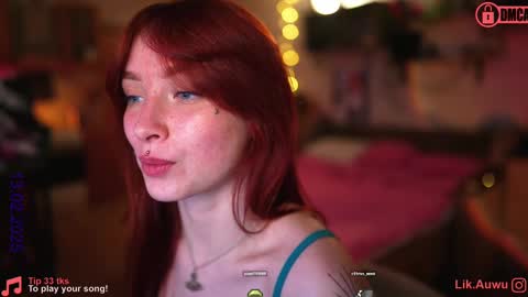 Snapshot of suk_ki chatting on February 13, 2025, 5:16 am Lika ginger  Jessy blond   online show from February 13, 2025, 5:16 am