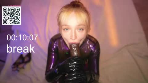 Lika ginger  Jessy blond   online show from April 5, 2026, 4:42 am