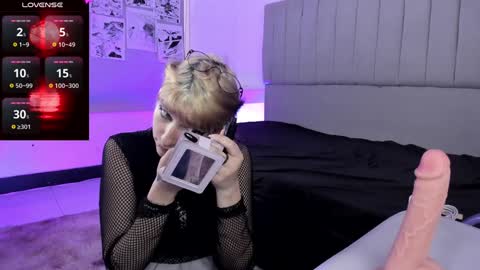 Snapshot of sukifuyu__ chatting on December 14, 2024, 12:44 pm    online show from December 14, 2024, 12:44 pm