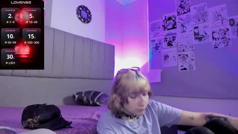 Snapshot of sukifuyu__ chatting on December 20, 2024, 12:38 pm    online show from December 20, 2024, 12:38 pm