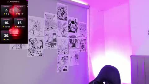 Snapshot of sukifuyu__ chatting on February 10, 2025, 6:35 pm    online show from February 10, 2025, 6:35 pm