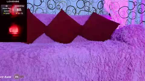 Snapshot of sukifuyu__ chatting on October 16, 2025, 2:01 am    online show from October 16, 2025, 2:01 am