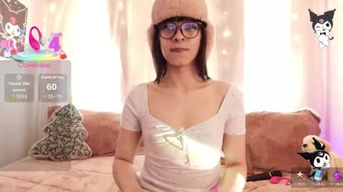 Elita Bella online show from November 22, 2025, 6:18 pm