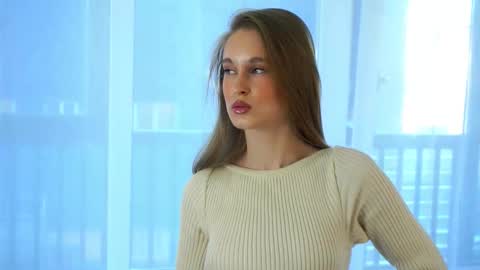 Snapshot of sulemamanusyants chatting on October 17, 2025, 7:55 am Ilona online show from October 17, 2025, 7:55 am