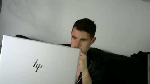 The Sultan online show from September 19, 2025, 6:08 pm