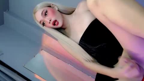 sultrybadbabe online show from October 16, 2025, 8:43 pm