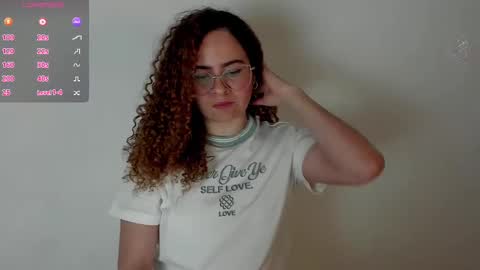 Snapshot of sultrysecrets_ chatting on October 8, 2025, 7:22 pm Ann online show from October 8, 2025, 7:22 pm
