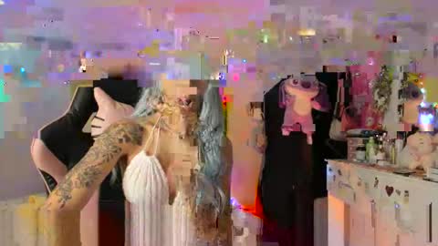 summer 09 online show from June 5, 2026, 2:40 am