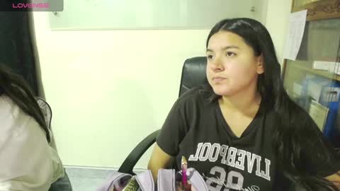 Snapshot of summer_girls01 chatting on February 14, 2025, 10:14 pm summer_girls01 online show from February 14, 2025, 10:14 pm