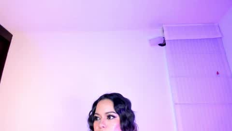 OnlyFans summer holiday online show from December 14, 2024, 10:13 am