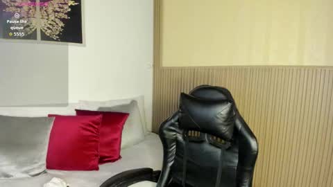 Summer online show from November 27, 2025, 11:45 am