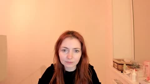 Summer Preston online show from March 5, 2025, 5:18 pm