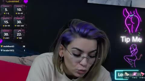 Snapshot of summer_quinn_ chatting on March 1, 2025, 5:42 am Deea online show from March 1, 2025, 5:42 am