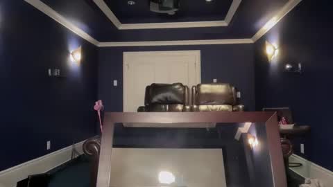 summerclarke2 online show from October 12, 2025, 6:01 am