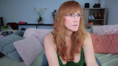 SummerKnightzzz online show from March 12, 2025, 3:07 pm