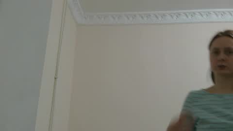 Olivia online show from February 24, 2026, 7:34 pm