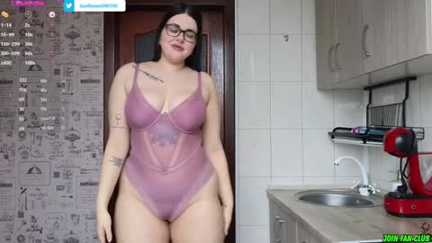 Tina. Im topless model  online show from January 21, 2025, 9:03 am