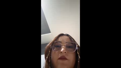 Snapshot of sunflower_dance chatting on October 23, 2025, 1:27 am Jeraldine online show from October 23, 2025, 1:27 am