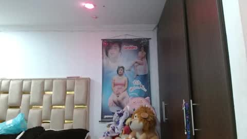 Snapshot of sunflower_dance chatting on May 20, 2026, 10:38 pm Jeraldine online show from May 20, 2026, 10:38 pm