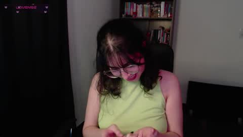 Snapshot of sunflower_uwu chatting on February 4, 2026, 6:47 pm violetta online show from February 4, 2026, 6:47 pm