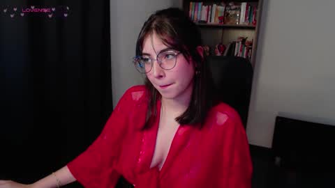 Snapshot of sunflower_uwu chatting on February 21, 2026, 5:47 pm violetta online show from February 21, 2026, 5:47 pm