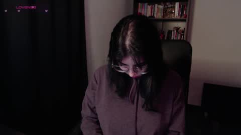 Snapshot of sunflower_uwu chatting on March 8, 2026, 12:08 am violetta online show from March 8, 2026, 12:08 am