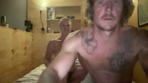 Snapshot of sunkissedsinners chatting on December 1, 2025, 8:36 pm sunkissedsinners online show from December 1, 2025, 8:36 pm