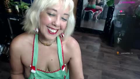 Sunni Knight online show from December 22, 2025, 2:41 am