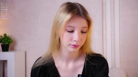 Lily online show from June 7, 2026, 3:16 pm