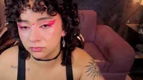 Snapshot of sunny2_b chatting on November 17, 2025, 12:44 pm sunny2_b online show from November 17, 2025, 12:44 pm