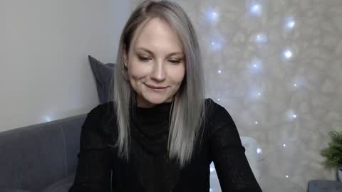 Naomi online show from December 12, 2024, 9:04 pm