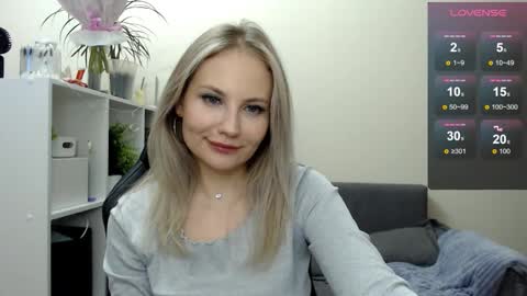 Naomi online show from March 9, 2025, 1:56 am