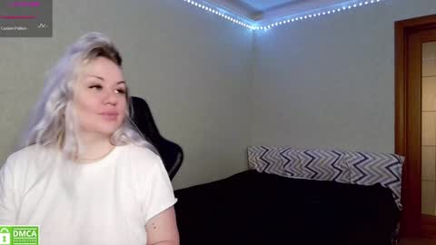 Snapshot of sunny_mood chatting on January 3, 2025, 6:35 pm sunny mood online show from January 3, 2025, 6:35 pm