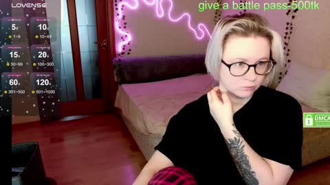 Snapshot of sunny_mood chatting on January 20, 2025, 3:15 am sunny mood online show from January 20, 2025, 3:15 am