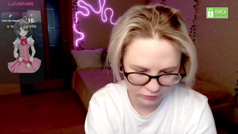 Snapshot of sunny_mood chatting on February 9, 2025, 4:25 am sunny mood online show from February 9, 2025, 4:25 am