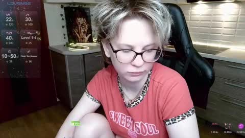 sunny mood online show from May 17, 2026, 4:10 am