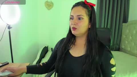 sunnycurvymf online show from September 24, 2025, 1:47 pm