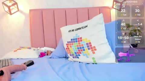  S U N N Y online show from February 12, 2025, 3:38 pm