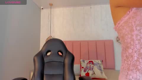  S U N N Y online show from December 20, 2025, 12:45 pm