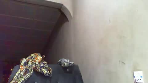 Sunnyblack2 online show from November 18, 2025, 9:47 am