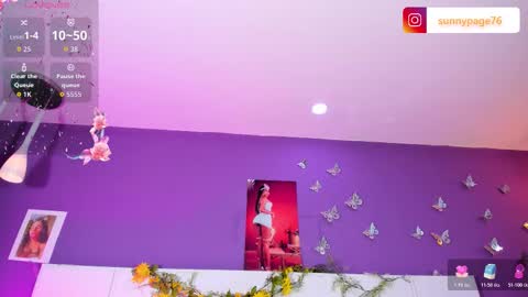 Snapshot of sunnypage chatting on November 13, 2025, 12:26 pm online show from November 13, 2025, 12:26 pm